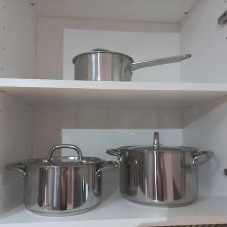 Lägenhet Aleja Powstancow Wielkopolskich *