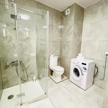 Aleja Powstancow Wielkopolskich アパート シュチェチン