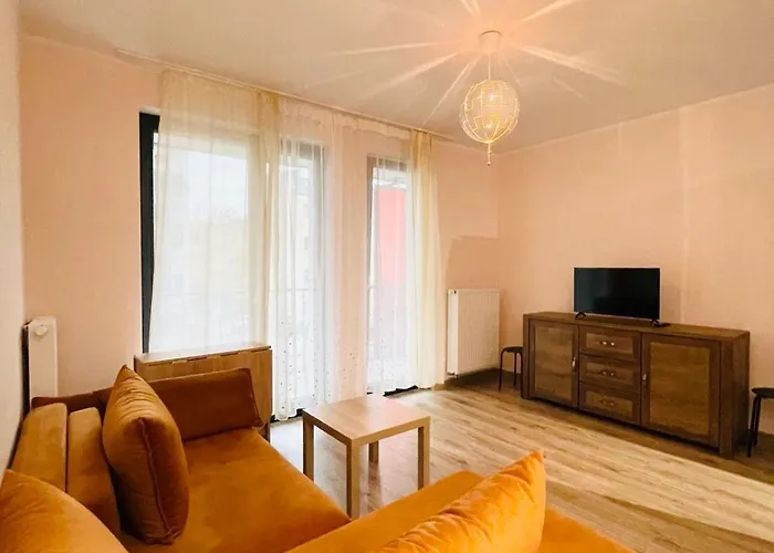 Lägenhet Aleja Powstancow Wielkopolskich